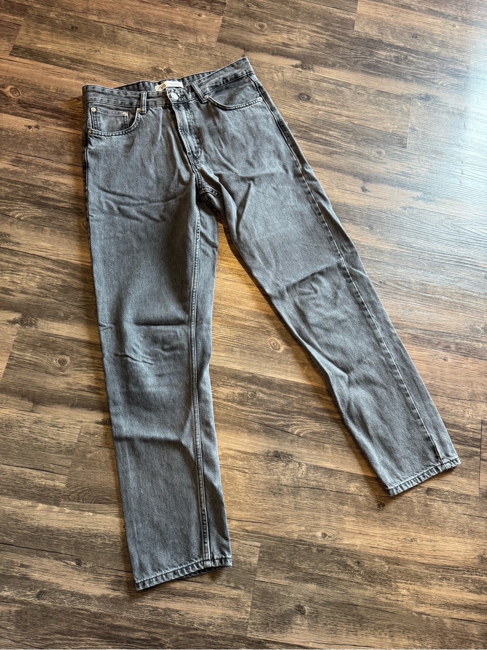 Zara Women’s Faded Black Jeans • Size 30